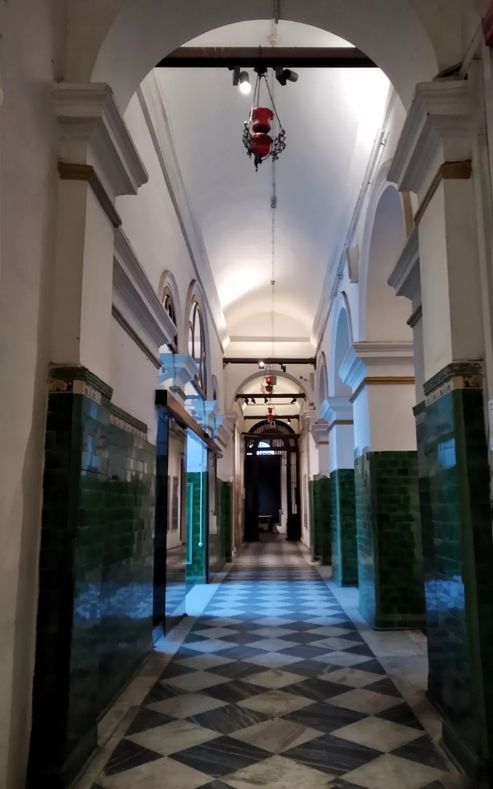 Photo of Colonial Calcutta #architecture #history #heritage #kolkata #cityofjoy #beautifulbengal #church by Abhirup Saha