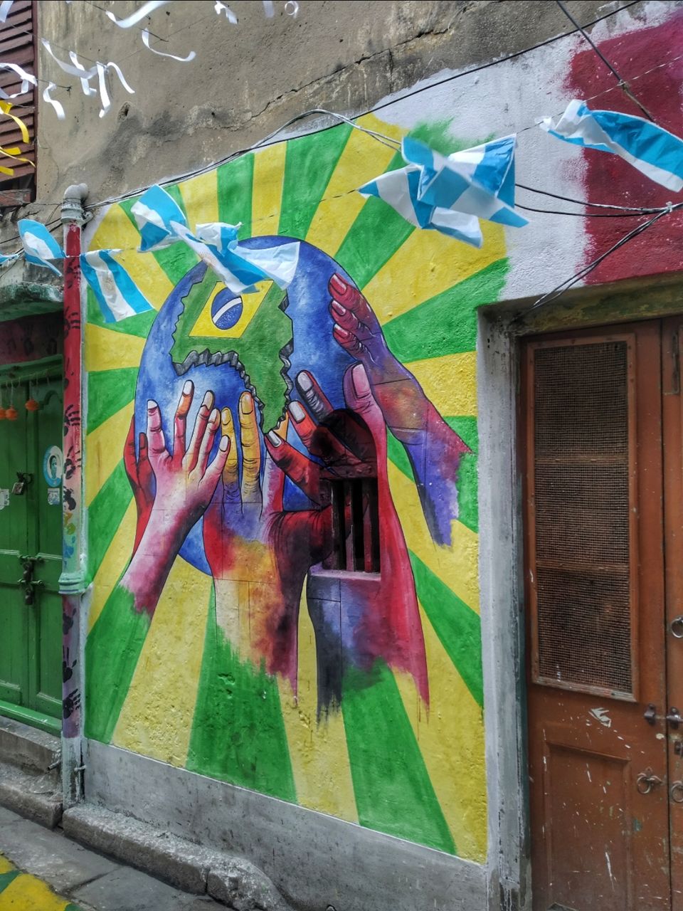 Photo of Calcutta Chitra #Graffiti #paintings #wall #art #culture #history #heritage #walk #streets #kolkata by Abhirup Saha