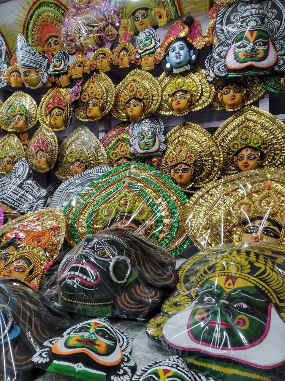 Photo of City Fair & Festivals #kolkata #culture #cityofjoy #shops #films #books #music #handicraft #art by Abhirup Saha