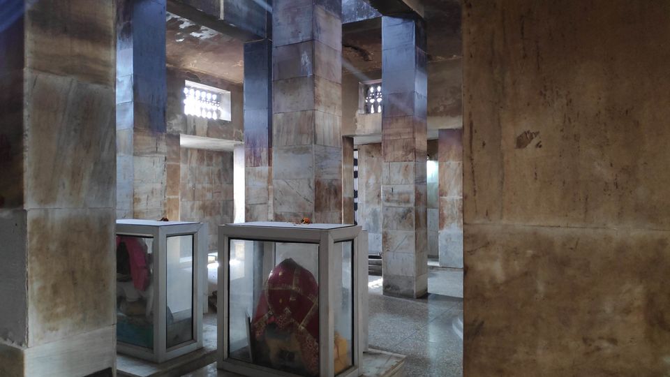 Photo of Pataleshwar Mahadev temple 10/12 by Unknown Geeks