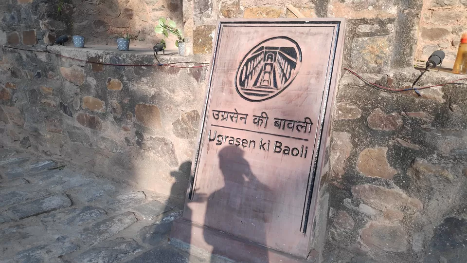 Photo of Agrasen ki baoli, Kasturba Gandhi Marg, near Diwanchand Imaging Centre, Hamdard Nagar, Vakil Lane, Mandi House, New Delhi, Delhi, India by Unknown Geeks