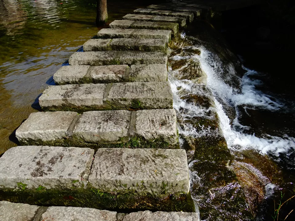 Photo of Dragon Pool Valley Scenic Area, Henan, China by Liv