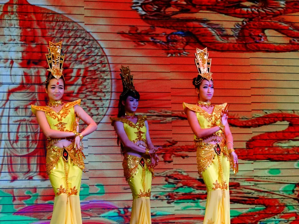 Photo of Lotus Hot Spring Hotel, Xinyang, China by Liv