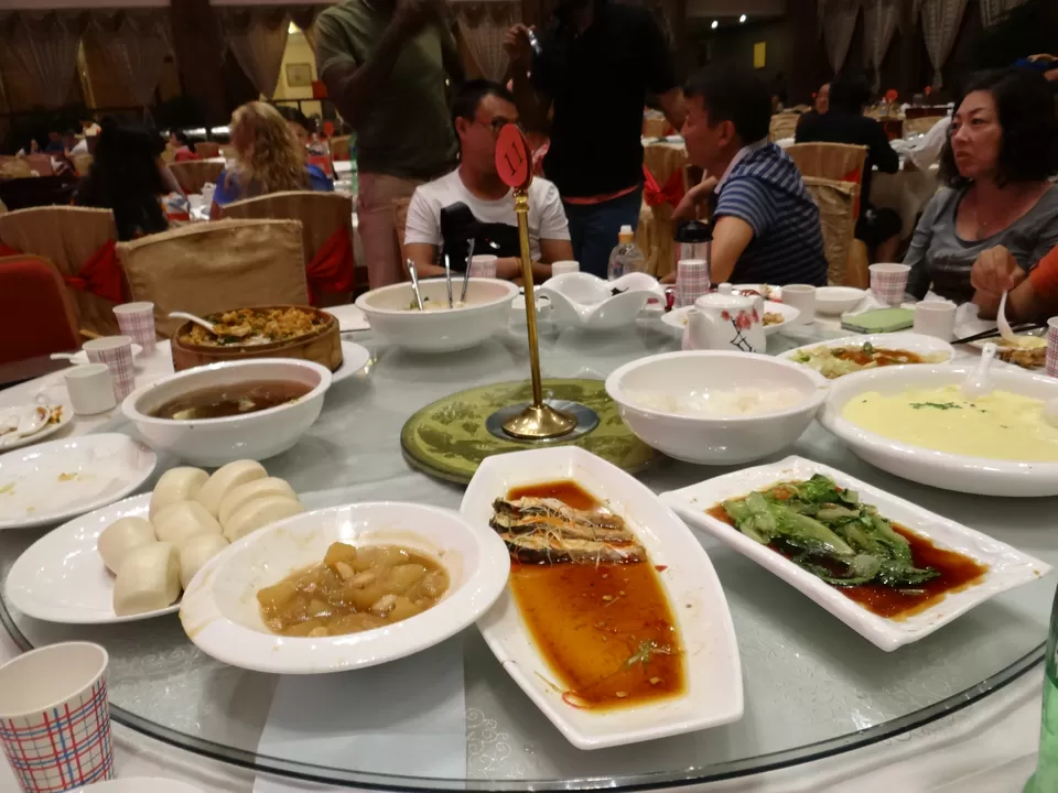 Photo of Lotus Hot Spring Hotel, Xinyang, China by Liv