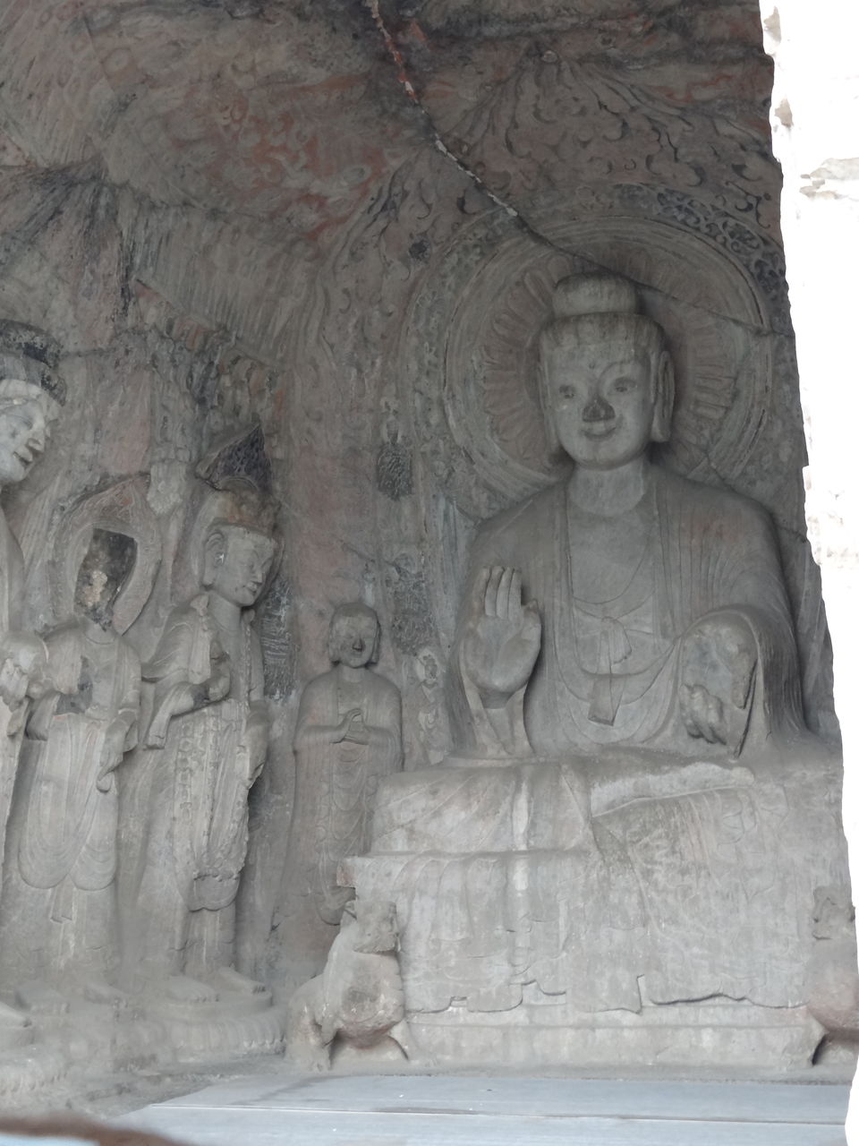 Photo of Longmen Grottoes by Liv