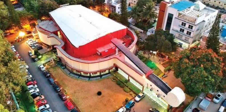 Photo of Chowdiah Memorial Hall, 16th Cross Road, Vyalikaval, Kodandarampura, Malleshwaram, Bengaluru, Karnataka, India by Sushantika