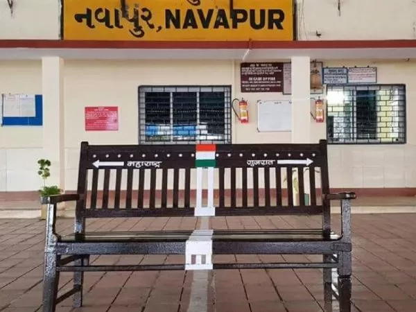 Photo of Sit on This Bench to Visit Gujarat and Maharashtra at the Same Time! by Sushantika