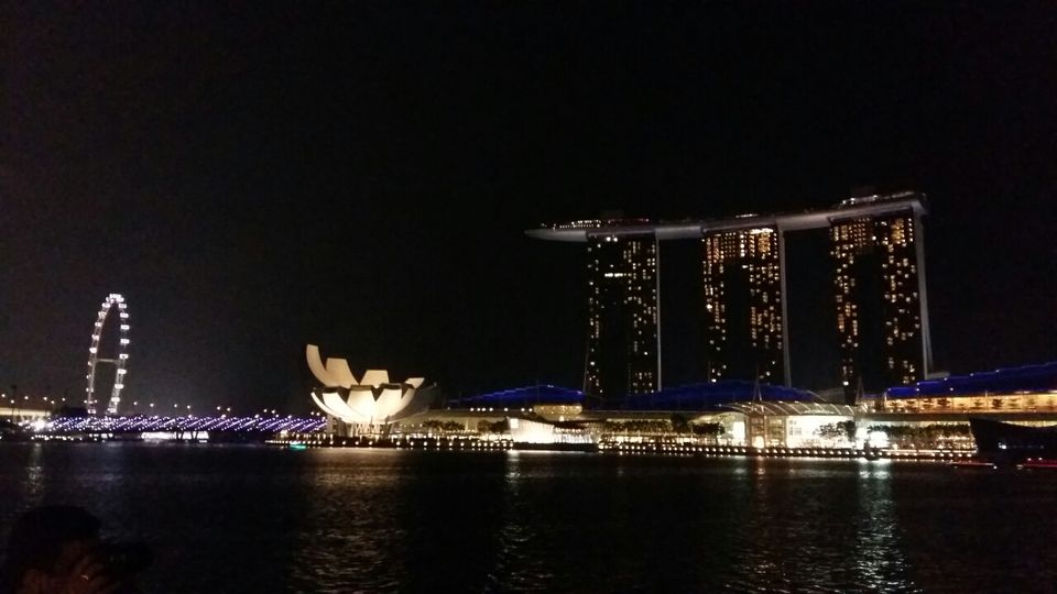 Photo of Singapore fun by Kru.
