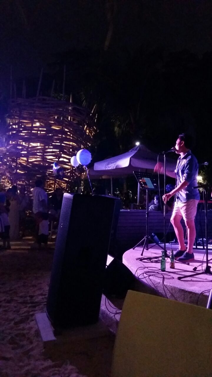 Photo of Singapore fun by Kru.