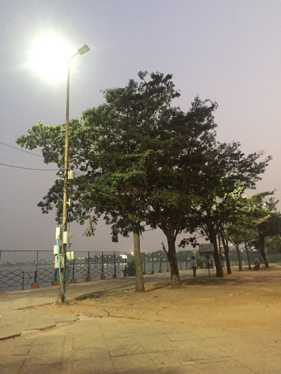 Photo of Hussain Sagar Lake, Hussain Sagar, Khairtabad, Hyderabad, Telangana, India by Young travellers dairy