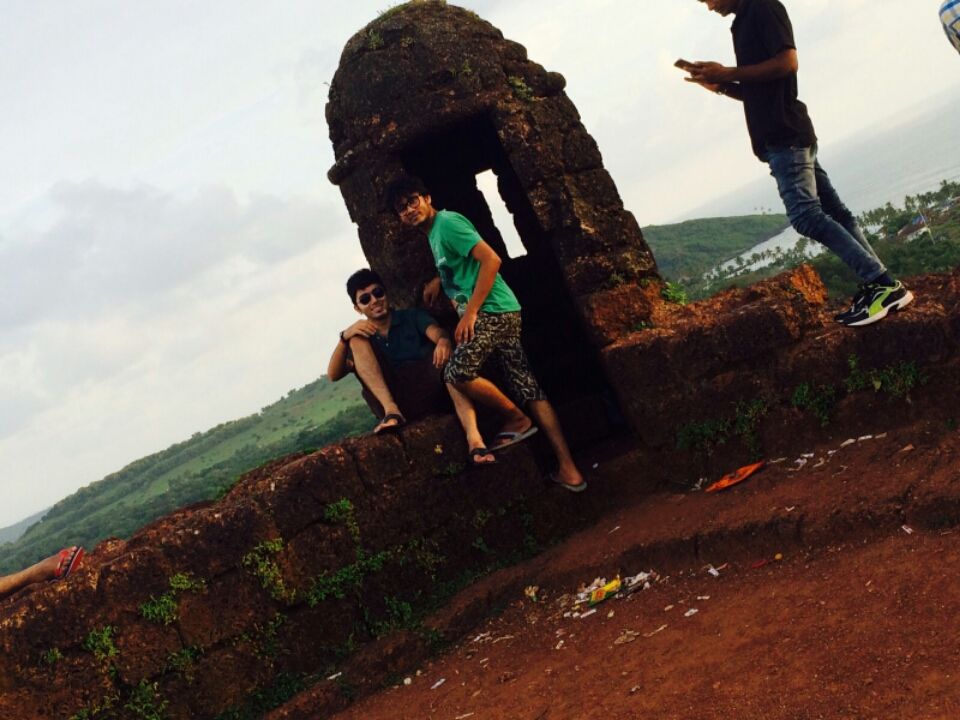 Photo of Chapora Fort Road, Vagator, Goa, India by Udit Gulati (Mysterious Traveller)