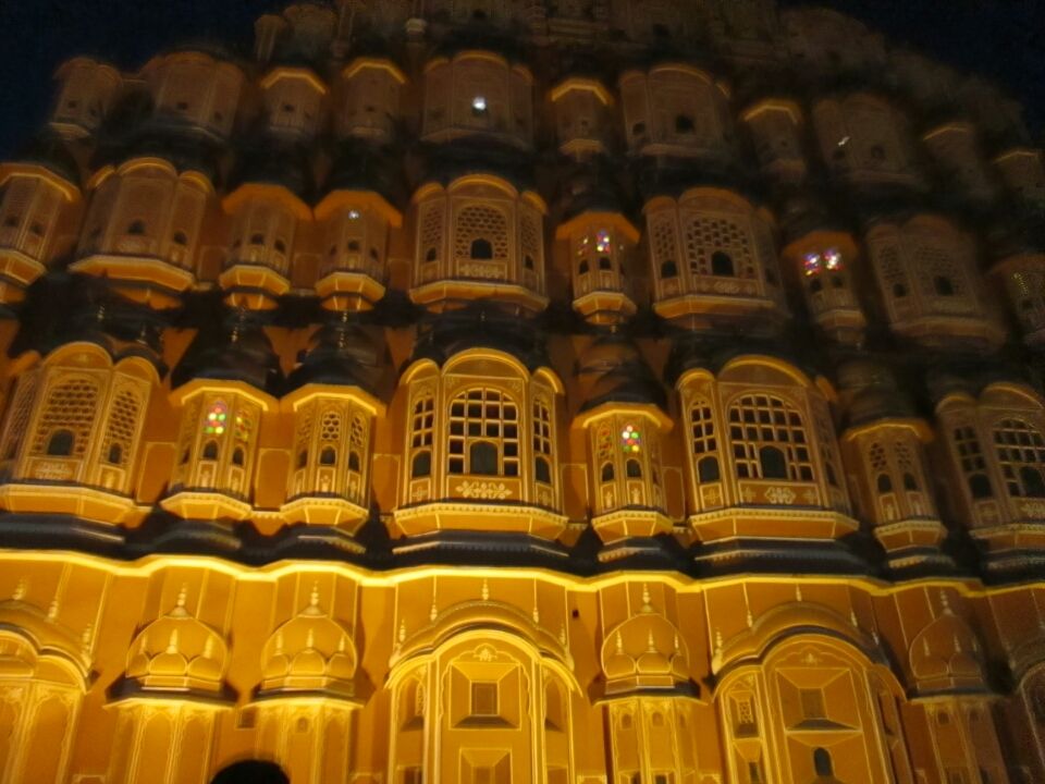 Photo of Hawa Mahal by Udit Gulati (Mysterious Traveller)