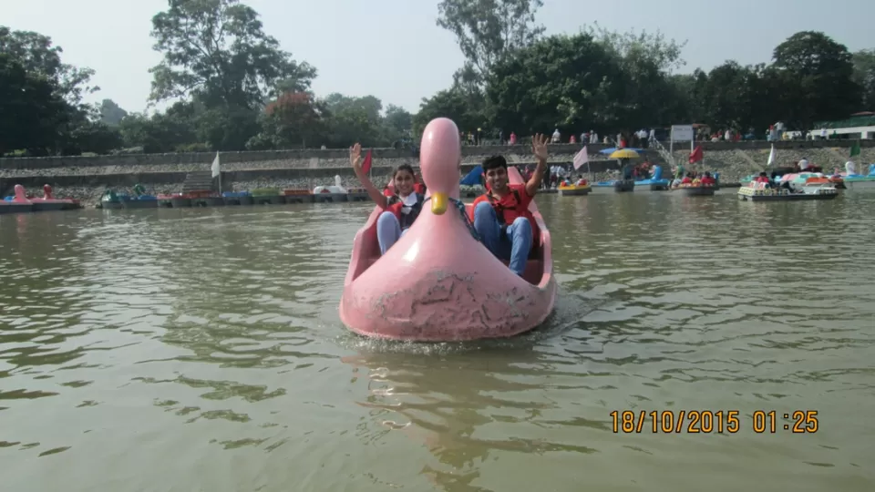 Photo of Sukhna Lake, Sector 1, Chandigarh, India by Udit Gulati (Mysterious Traveller)