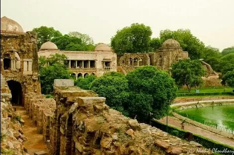 Photo of Hauz Khas Village - A party hub or a mysterious destination? by Udit Gulati (Mysterious Traveller)