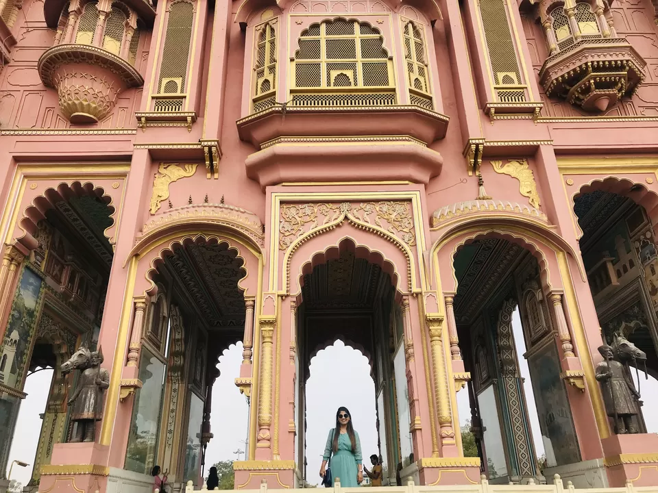 Photo of Patrika Gate, Jawahar Circle, Jaipur, Rajasthan, India by Vacay Couple