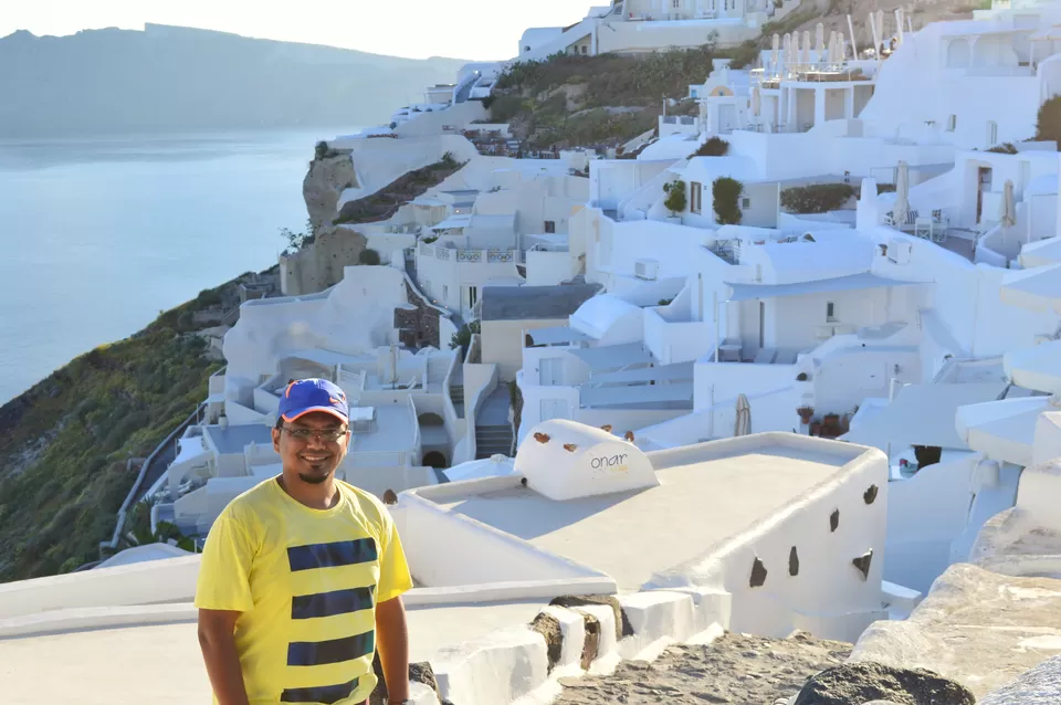 Photo of Imerovigli, Greece by Vacay Couple