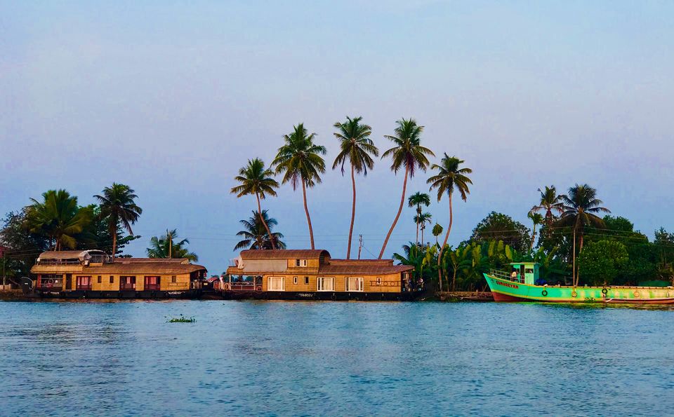 Photo of Kerala Backwaters, Punnamada Boat Jetty Road, Punnamada, Kottankulangara, Alappuzha, Kerala, India by Vacay Couple