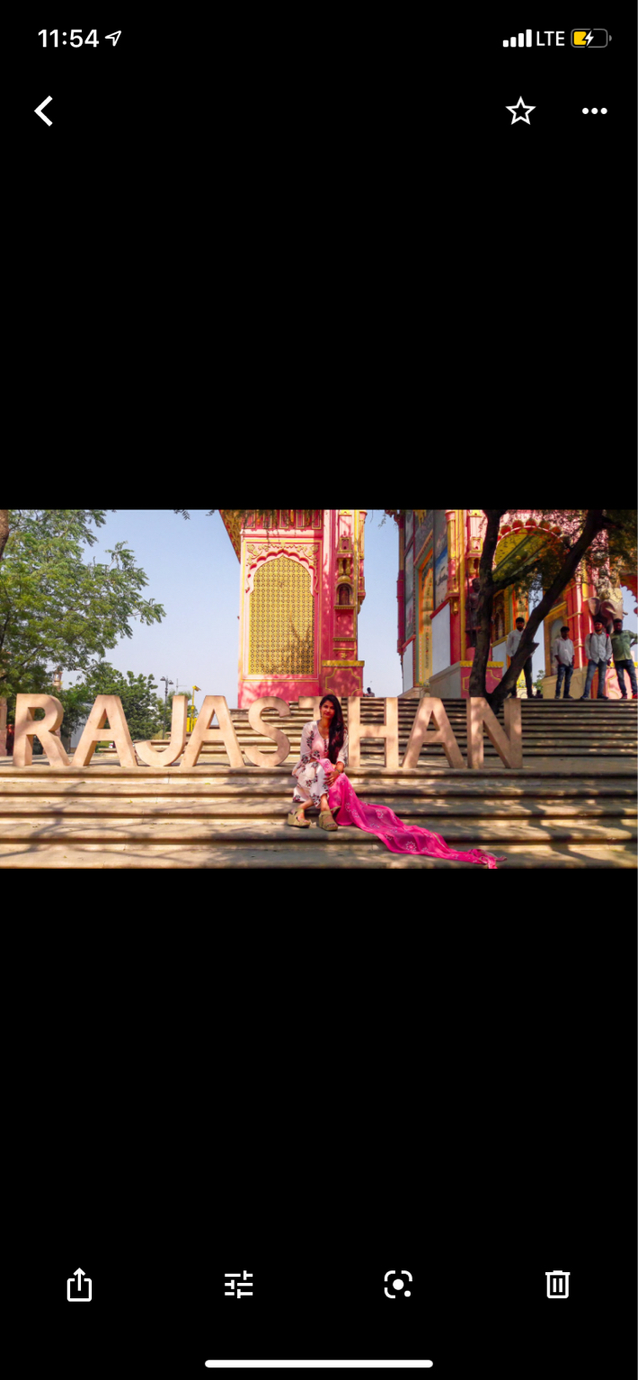 Photo of Patrika Gate, Jawahar Circle, Jaipur, Rajasthan, India by Simran Singh