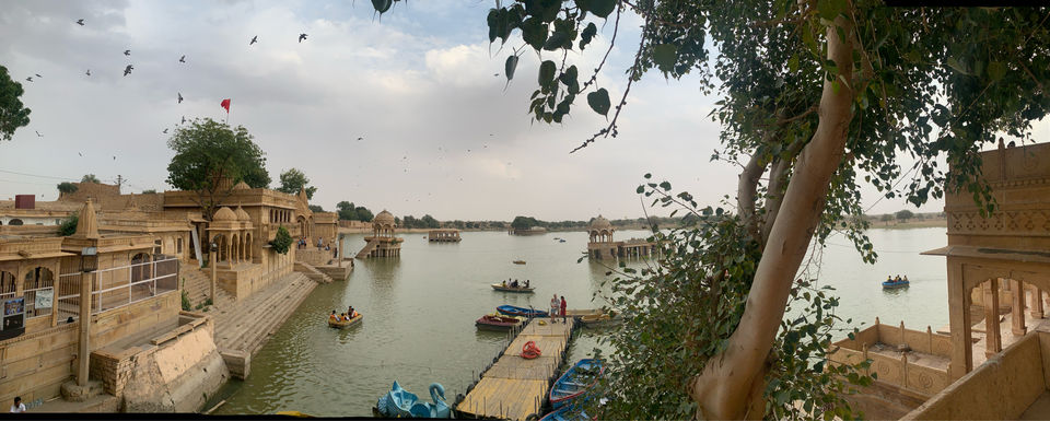 Photo of Gadi Sagar Lake, Postal Colony, Jaisalmer, Rajasthan by Simran Singh