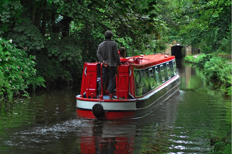 Photo of Would you like to 'Barge' romance in France? by Malvika Mayur