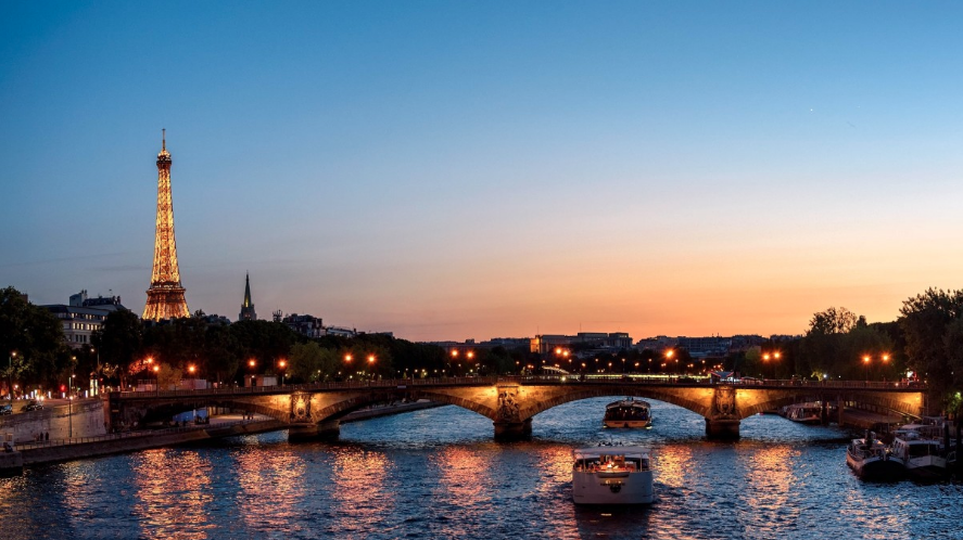 Photo of Would you like to 'Barge' romance in France? by Malvika Mayur