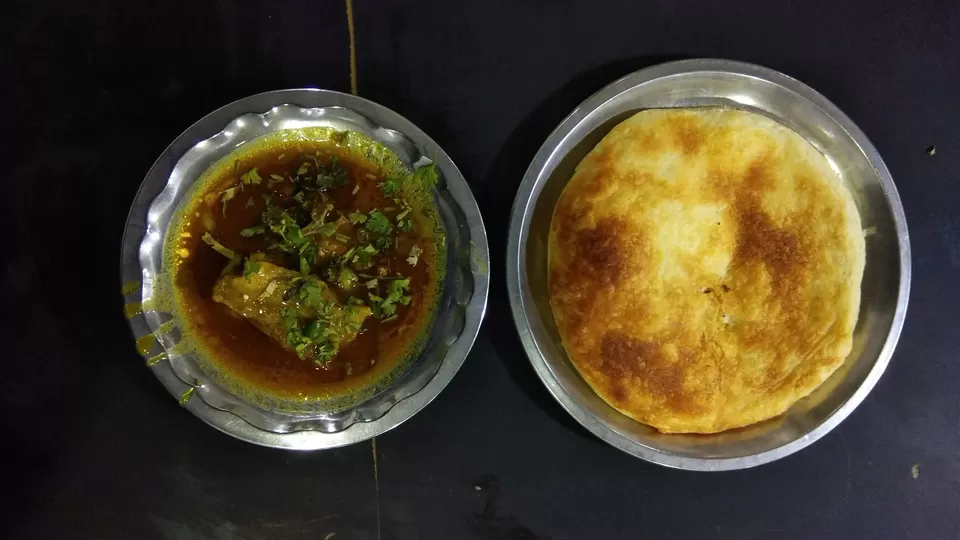 Photo of Rahim Ki Nihari, Phool Wali Gali, Chowk, Lucknow, Uttar Pradesh, India by Sanvi Sinha