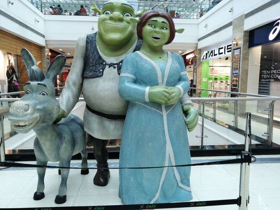 Photo of Lulu Mall, Kacheripady, Cochin, Kerala, India by Simi_Travelrecipe