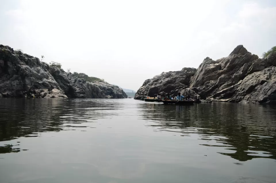 Photo of Hogenakkal Waterfalls, Chamarajanagar, Karnataka, India by Uday Shankar S