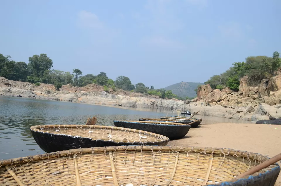 Photo of Hogenakkal Waterfalls, Chamarajanagar, Karnataka, India by Uday Shankar S