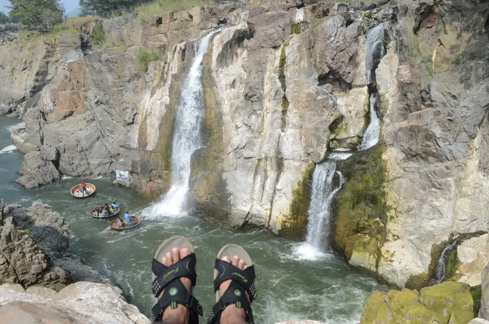 Photo of Hogenakkal Waterfalls, Chamarajanagar, Karnataka, India by Uday Shankar S