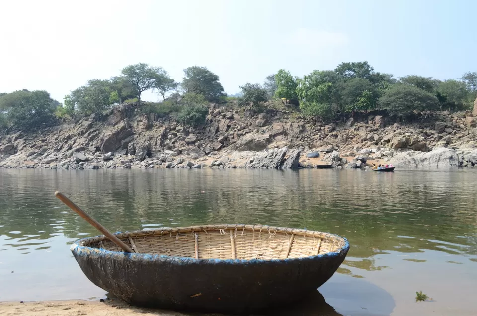 Photo of Hogenakkal Waterfalls, Chamarajanagar, Karnataka, India by Uday Shankar S