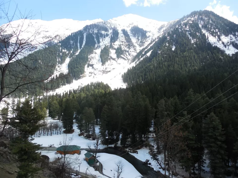 Photo of Betab Valley ( Pahalgam , Kashmir ) by Sunil Khurana