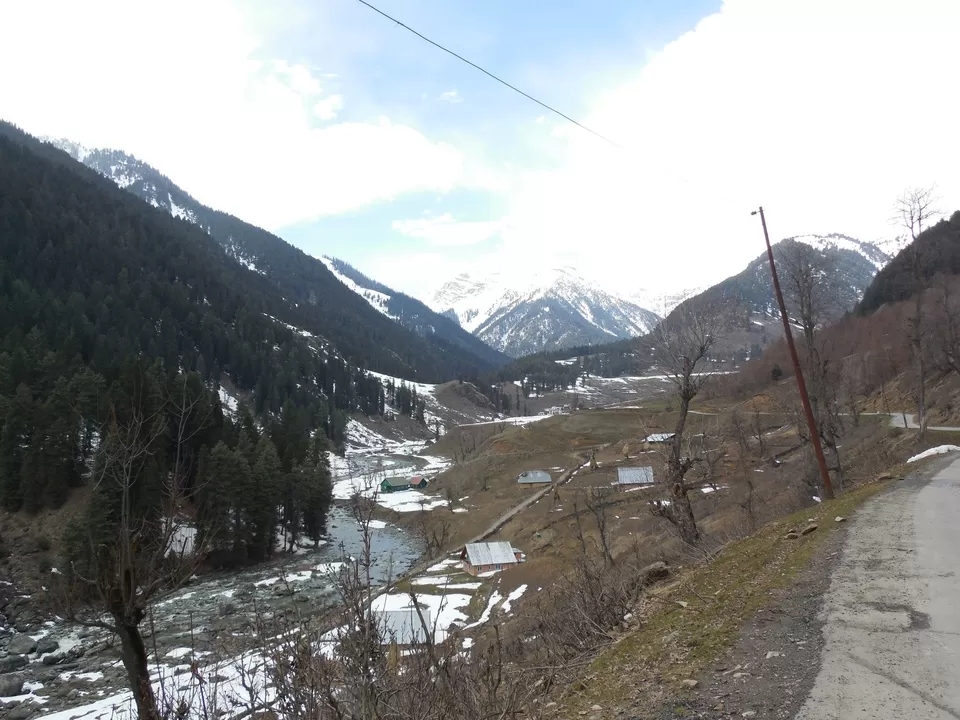 Photo of Betab Valley ( Pahalgam , Kashmir ) by Sunil Khurana