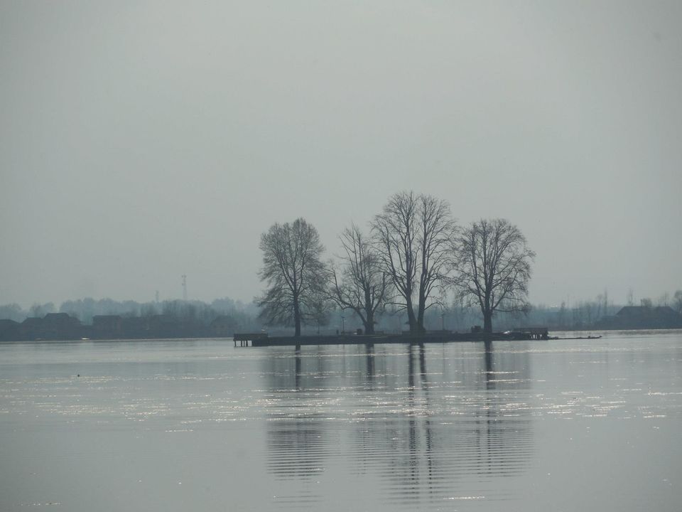 Photo of Kashmir by Sunil Khurana