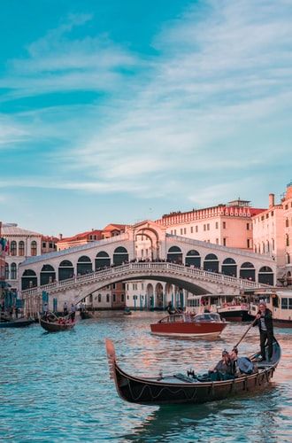 Photo of Most Romantic Places in the World to Visit – Go Where You Can Feel the Love in the Air! 2/4 by Ayodha Iruni Wijesinghe