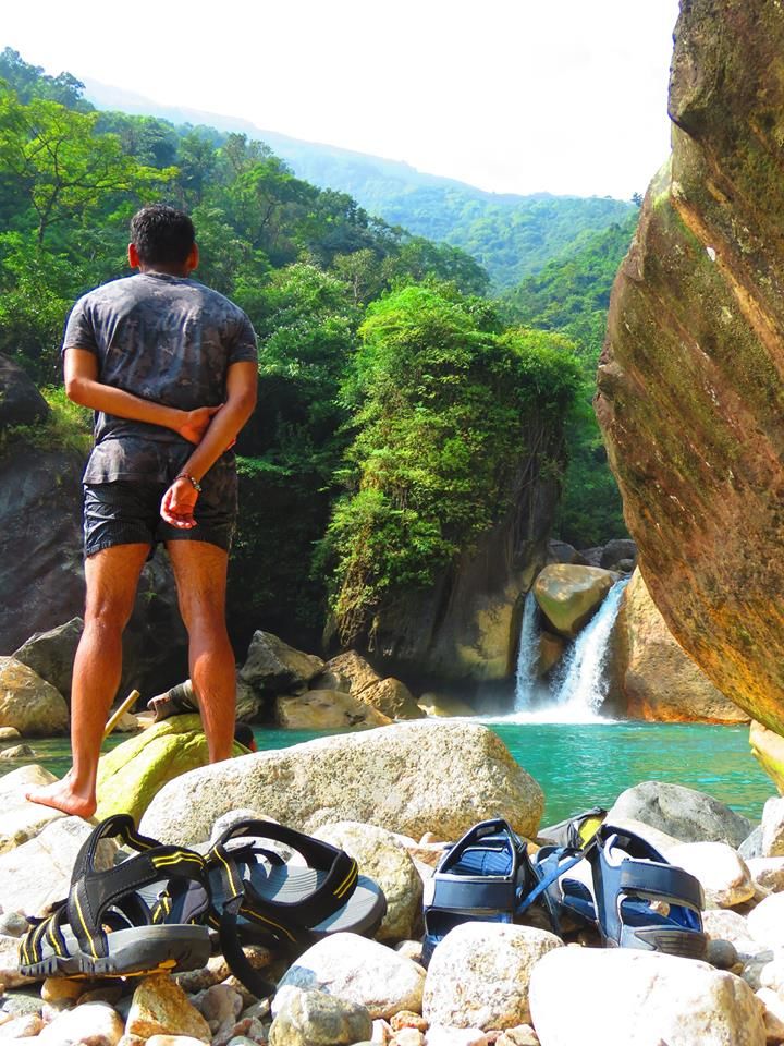 Photo of Quitting his well-paid Job CA, Monil Jhaveri has found his new home and soul in the mountains 2/8 by Mumpy Das