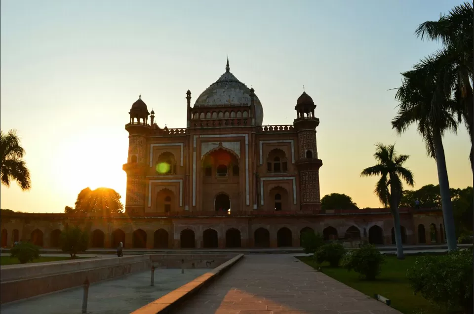 Photo of Safdarjung Tomb, New Delhi, Delhi, India by Aabdika Sharma