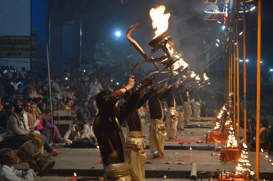 Photo of Dashashwamegh ghat, Uttar Pradesh, India by Aabdika Sharma