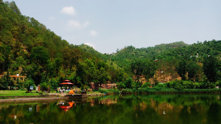 Photo of Rewalsar, Himachal Pradesh, India by Aabdika Sharma