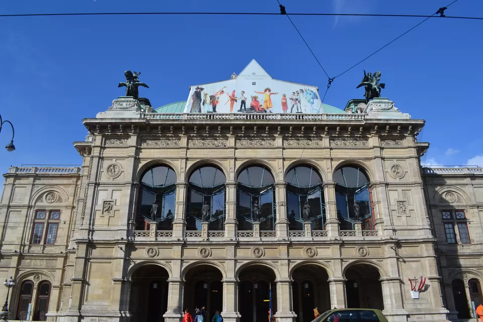 Photo of Wiener Staatsoper, Opernring, Vienna, Austria by Diksha Sahni Ghosh