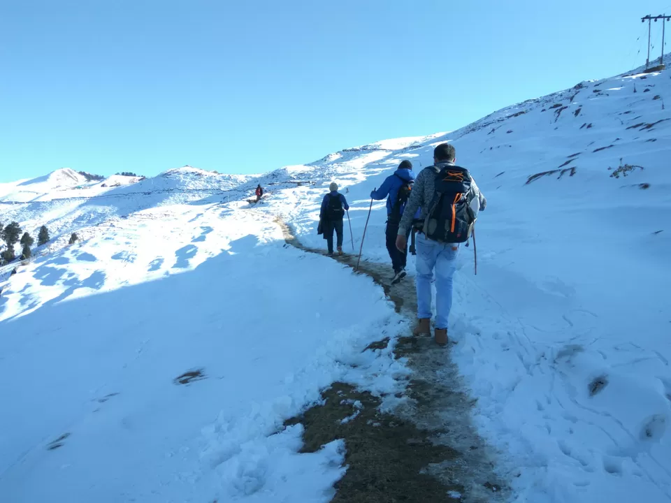 Photo of Winter Trek to Prashar Lake with minimum budget by Ishan Ghorela