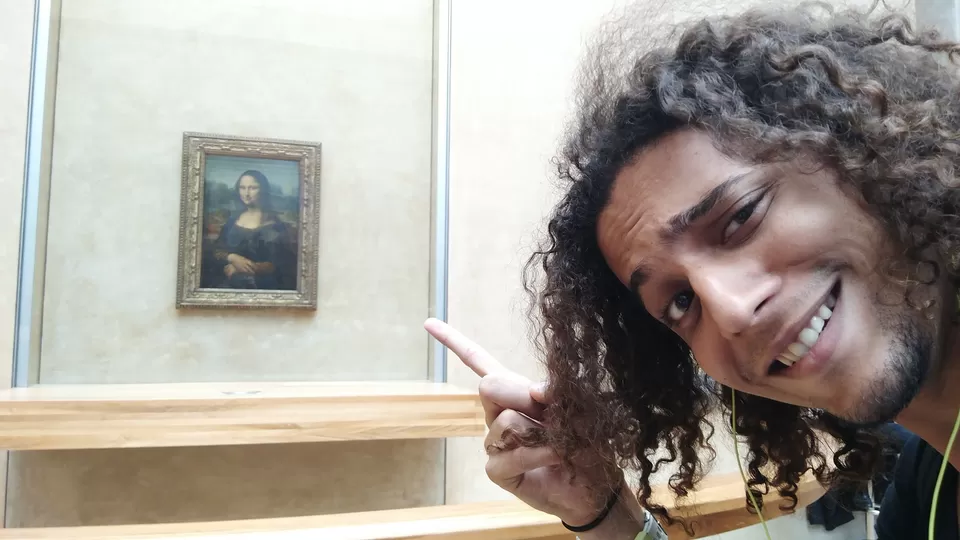 Photo of Louvre Museum, Rue de Rivoli, Paris, France by Zerxes Wadia