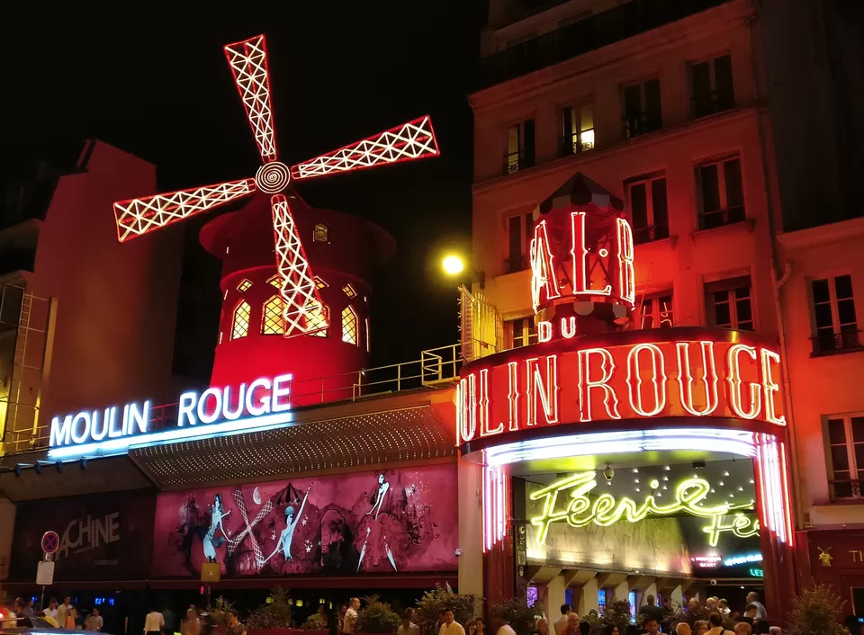 Photo of Moulin Rouge, Boulevard de Clichy, Paris, France by Zerxes Wadia