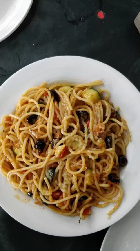 Photo of Tanto Pizzeria, Kuilapalayam, Tamil Nadu, India by Megha Goel