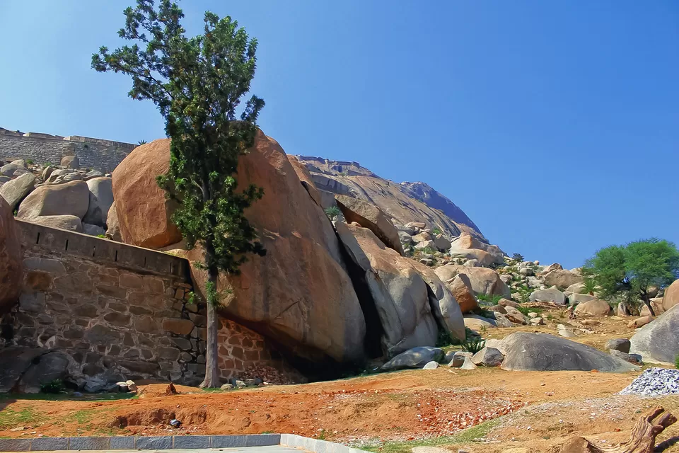 Photo of Madhugiri- the second highest monolith in Asia is 120 kms from Bangalore by Mouna Nanaiah