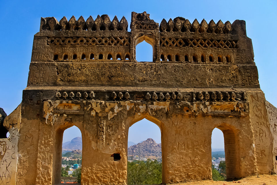 Photo of Madhugiri- the second highest monolith in Asia is 120 kms from Bangalore by Mouna Nanaiah