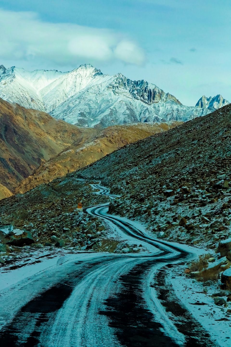 Photo of Leh - A guide to unravel the land of high passes that locks down in winter by Mouna Nanaiah