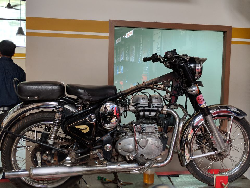 Photo of Is Royal Enfield your soulmate? Then you must head to their unique Garage Cafe in Goa right away by Mouna Nanaiah
