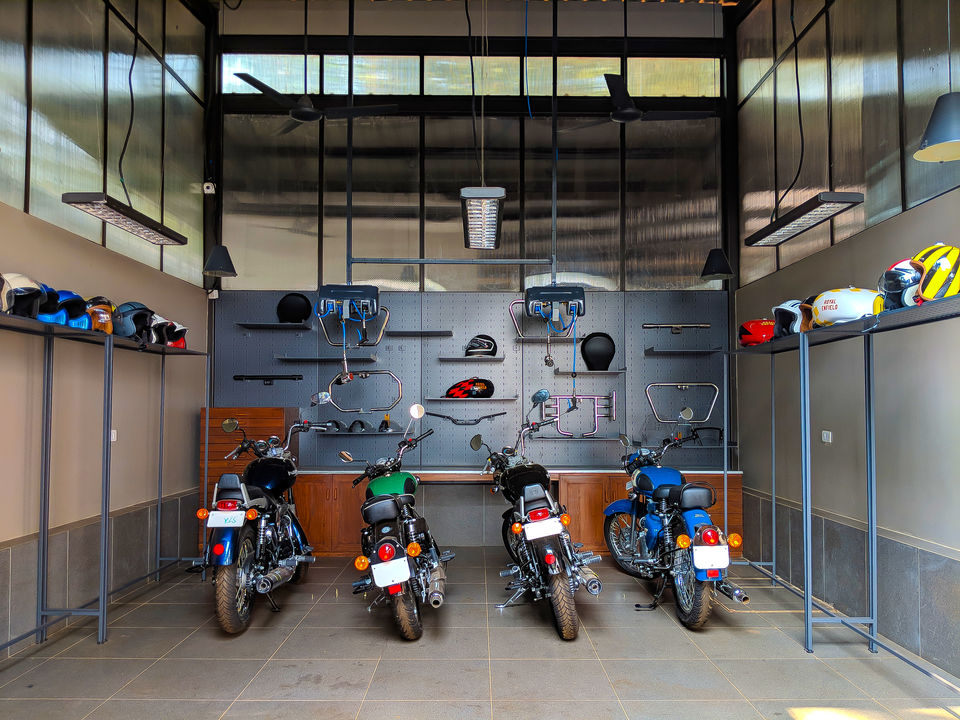 Photo of Is Royal Enfield your soulmate? Then you must head to their unique Garage Cafe in Goa right away by Mouna Nanaiah