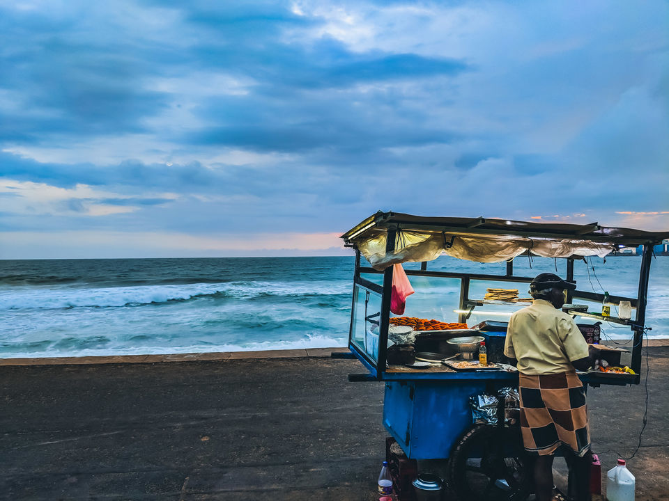 Photo of Colombo, Sri Lanka by Mouna Nanaiah